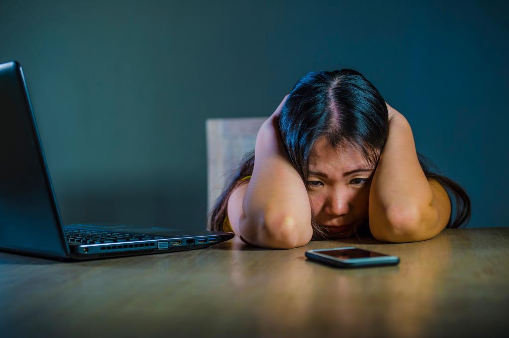 O que é cyberbullying e como você pode lidar com isso?