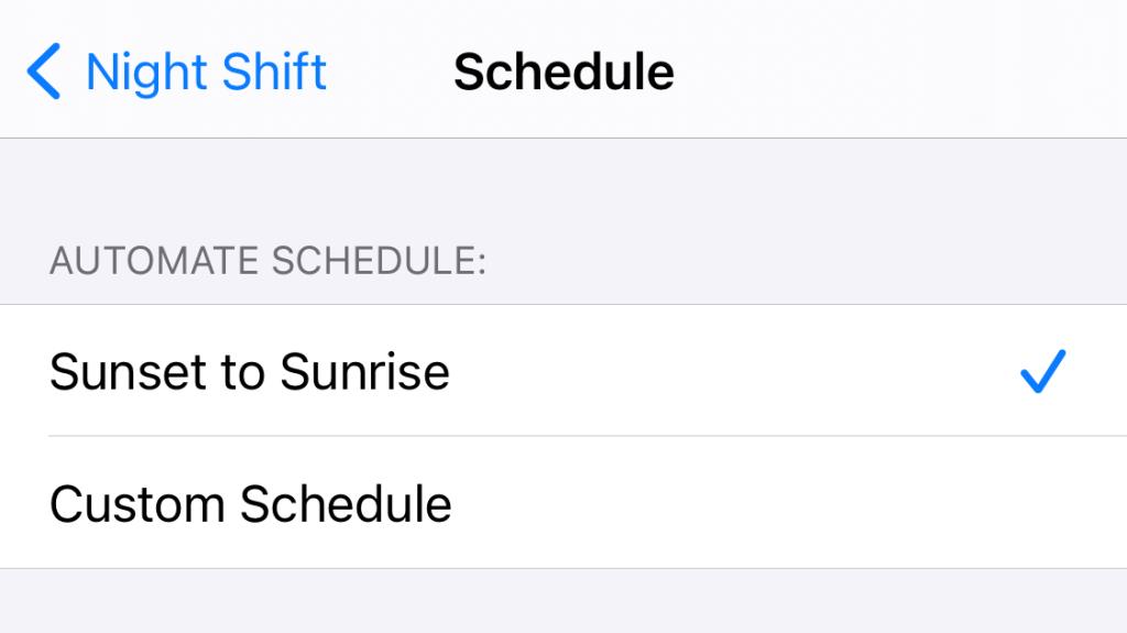 วิธีใช้ Night Shift เพื่อลดแสงสีฟ้าบน iPhone ของคุณ